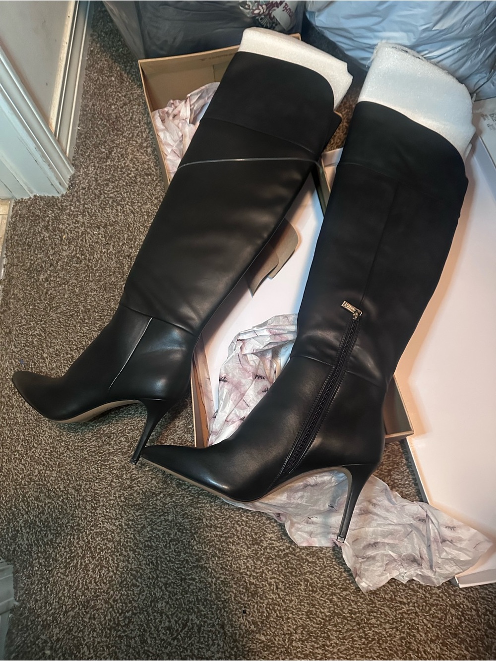Women's Black Knee-High Stiletto Boots